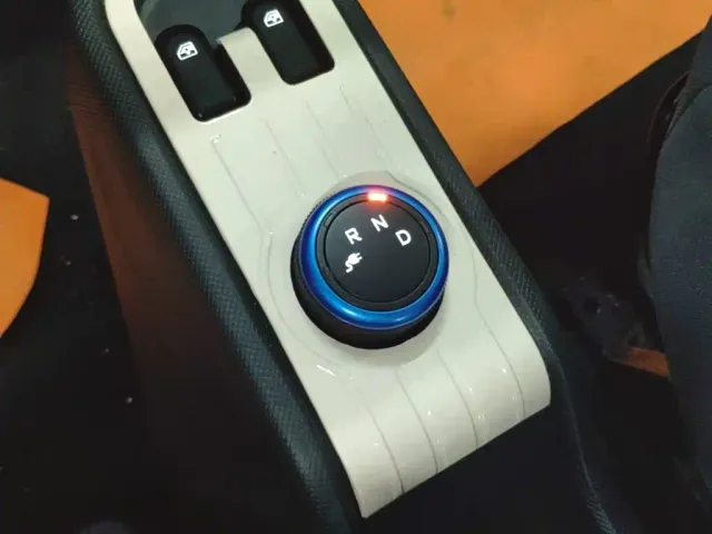 Wuling Hongguang Mini EV — Фото автомобиля 13