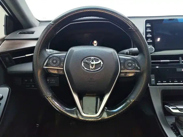 Toyota Avalon — Фото автомобиля 15