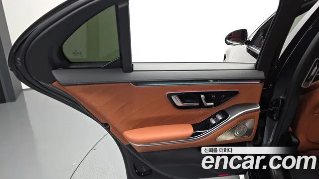 Mercedes-Benz S-Class S-класс W223 — Фото автомобиля 25