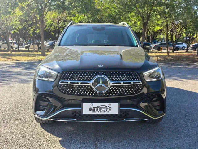 Mercedes-Benz GLE-Class — Фото автомобиля 2