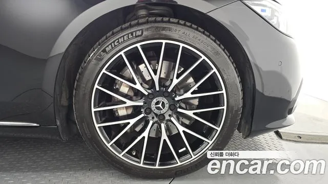 Mercedes-Benz S-Class — Фото автомобиля 18