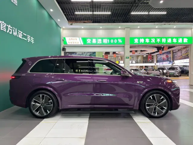 Li Auto L9 — Фото автомобиля 11