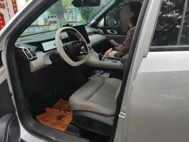 Geely Boyue L — Фото автомобиля 9