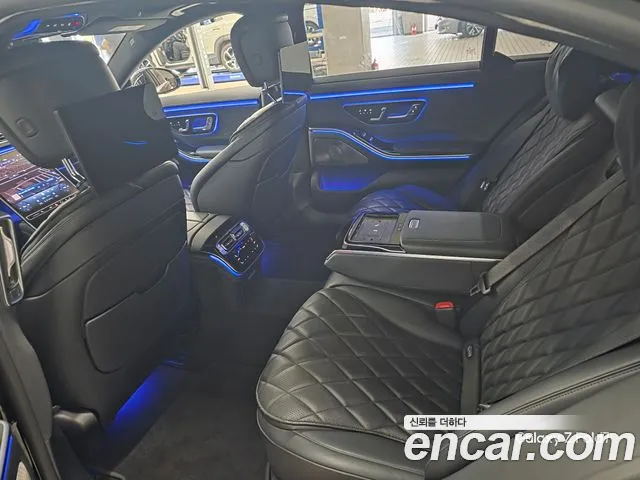 Mercedes-Benz S-Class — Фото автомобиля 10