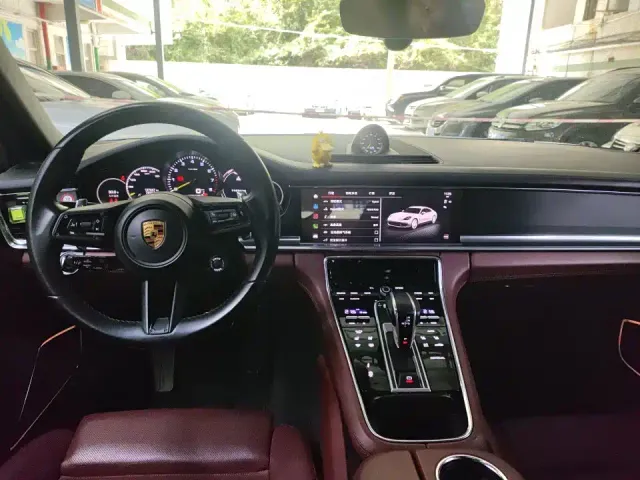Porsche Panamera — Фото автомобиля 7