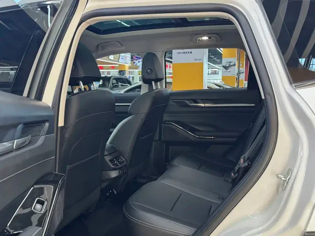 Haval H6 — Фото автомобиля 8