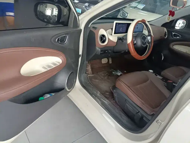 Wuling Bingo — Фото автомобиля 15