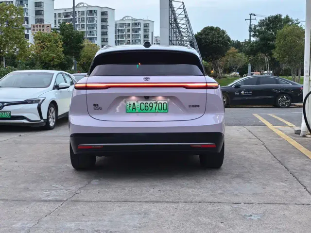 Nio ES6 — Фото автомобиля 4