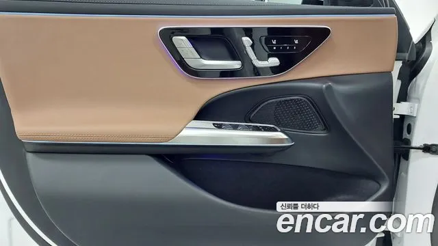Mercedes-Benz E-Class — Фото автомобиля 15