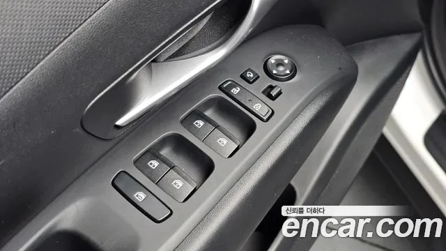 Hyundai Tucson Tucson (NX4) Дизель 2.0 2WD — Фото автомобиля 26