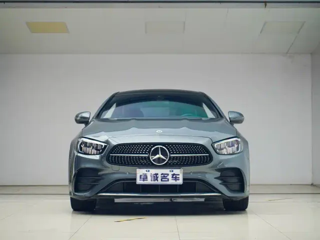 Mercedes-Benz E-Class — Фото автомобиля 2