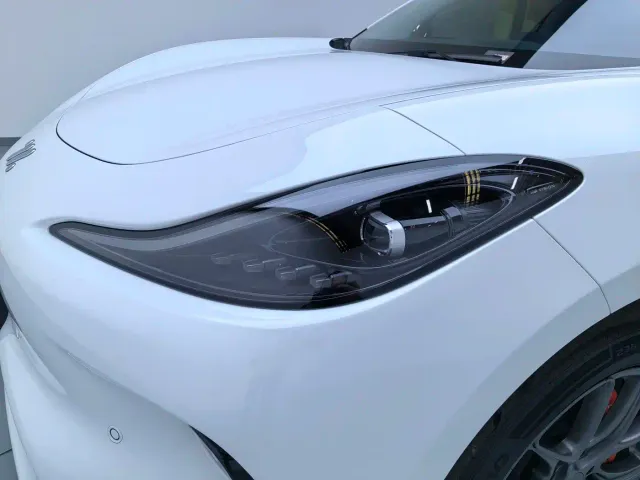 IM Motors LS6 — Фото автомобиля 16