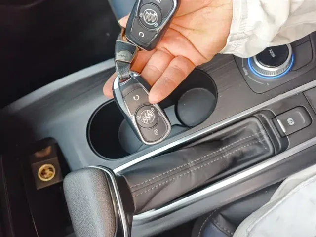 Buick Velite 6 — Фото автомобиля 8