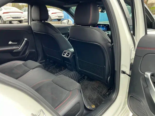 Mercedes-Benz A-Class — Фото автомобиля 8
