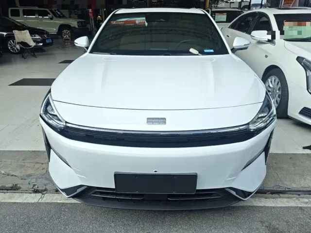 Geely Galaxy L6 — Фото автомобиля 2