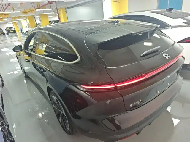 Nio ET5 Touring — Фото автомобиля 4