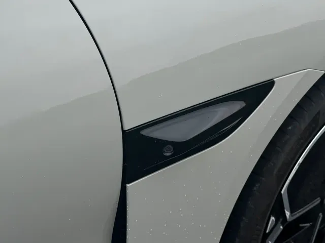 Xiaomi SU7 — Фото автомобиля 7