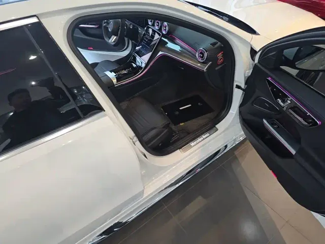 Mercedes-Benz C-Class — Фото автомобиля 8