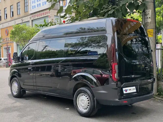 Ford Transit — Фото автомобиля 4