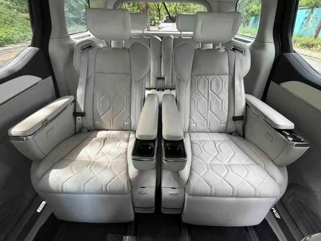 Volvo EM90 — Фото автомобиля 11