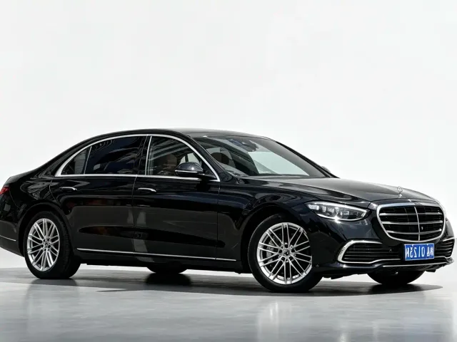 Mercedes-Benz S-Class — Фото автомобиля 3