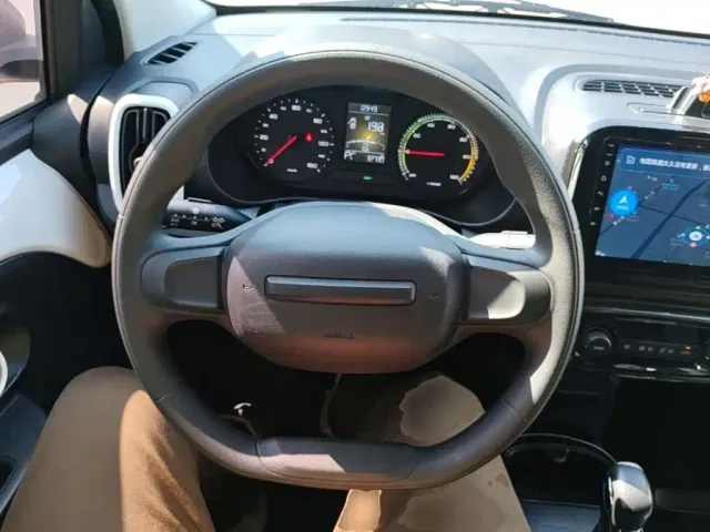 Roewe Clever — Фото автомобиля 10