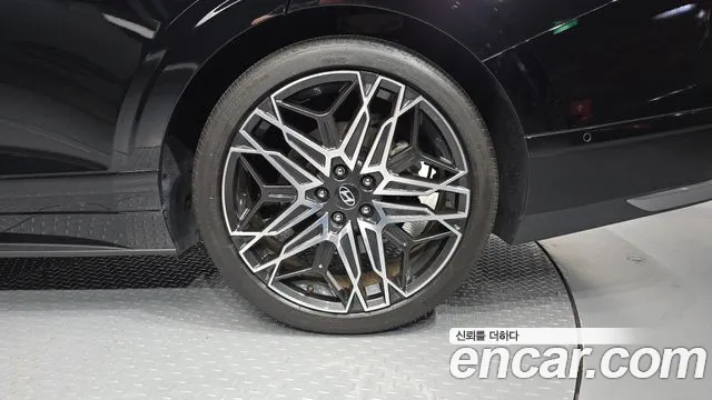 Hyundai Grandeur GN7 — Фото автомобиля 6