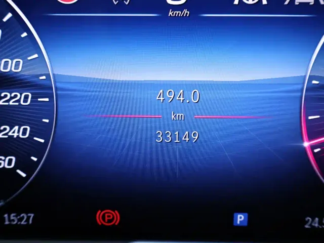 Mercedes-Benz E-Class — Фото автомобиля 16
