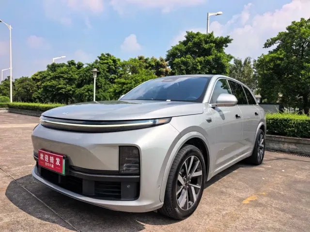 Фотография автомобиля — Li Auto L7