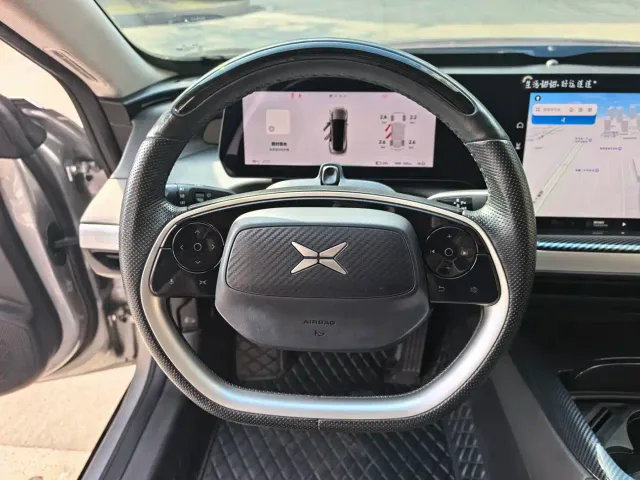Xpeng P7 — Фото автомобиля 8