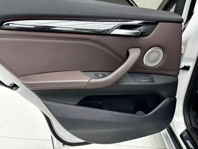 BMW BMW X1 2022 sDrive20Li Premium — Фото автомобиля 16