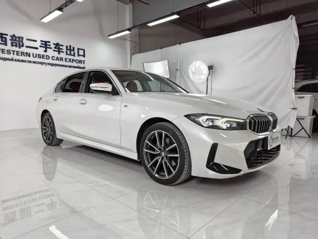 BMW 3 Series — Фото автомобиля 3
