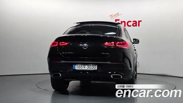 Mercedes-Benz GLE-Class — Фото автомобиля 4