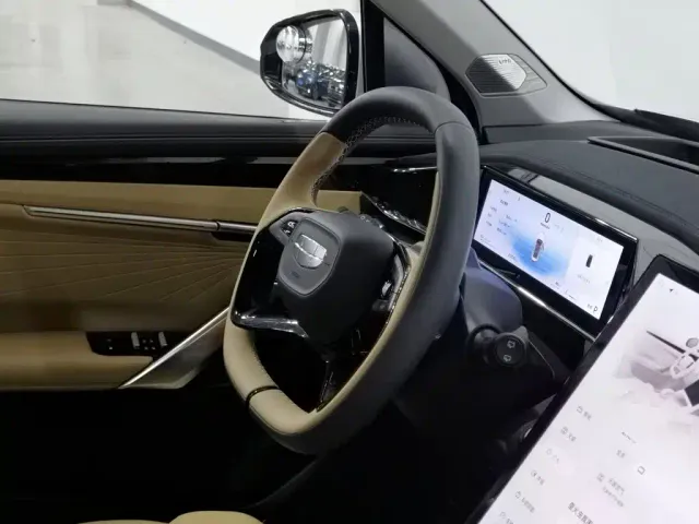 Geely Boyue L — Фото автомобиля 22