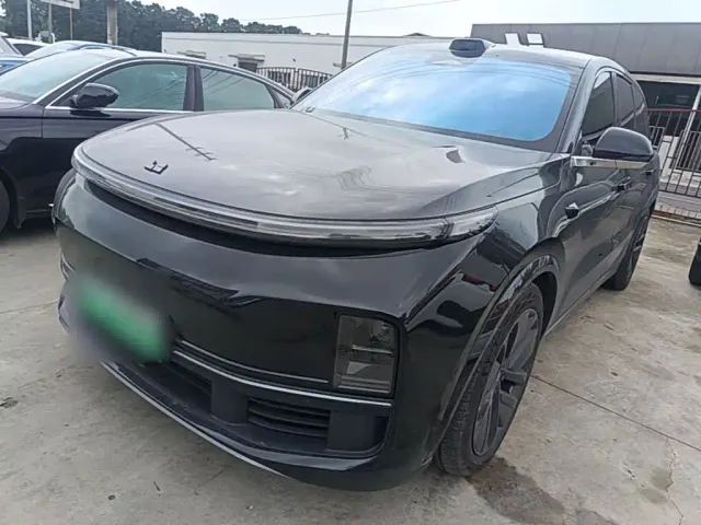 Фотография автомобиля — Li Auto L9
