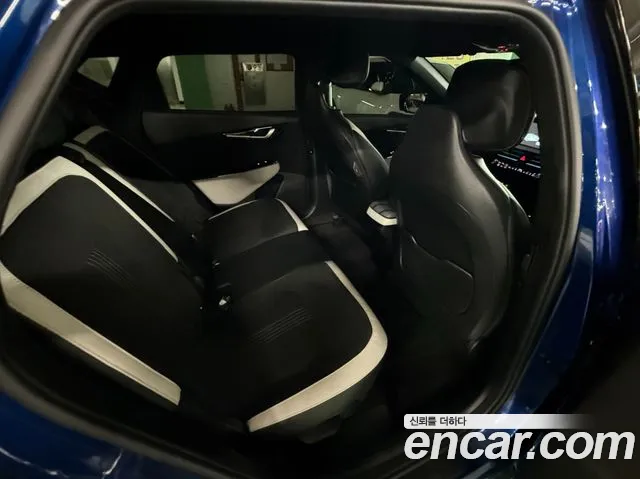Kia EV6 — Фото автомобиля 17