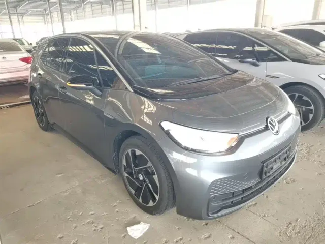 Volkswagen ID.3 — Фото автомобиля 3