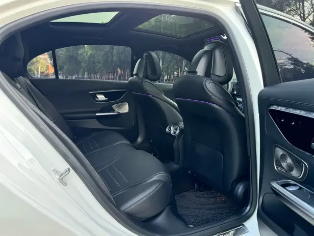 Mercedes-Benz C-Class — Фото автомобиля 13