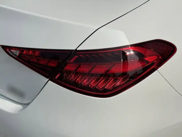 Mercedes-Benz C-Class — Фото автомобиля 11