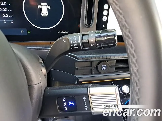 Hyundai Santa Fe MX5 — Фото автомобиля 12