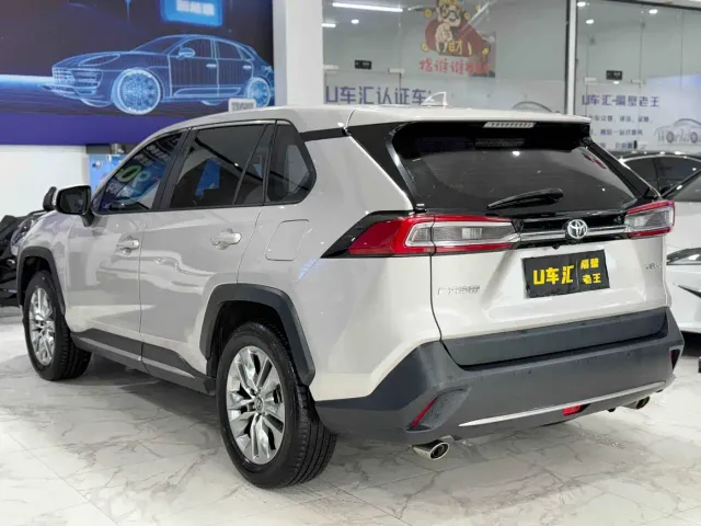 Toyota Wildlander — Фото автомобиля 9