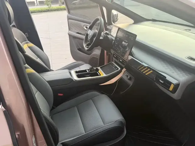 Aion AION Y 2022 80 Intelligent Driving Edition — Фото автомобиля 12