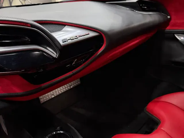 Ferrari SF90 — Фото автомобиля 12