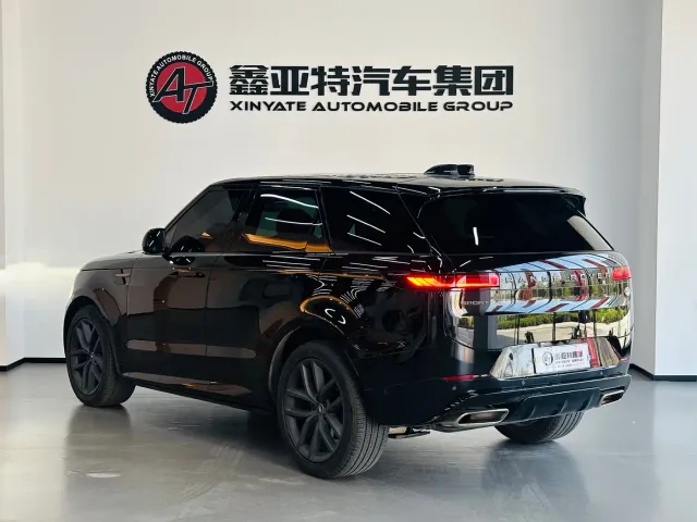 Land Rover Range Rover Sport — Фото автомобиля 5