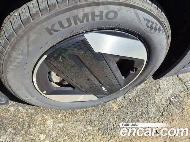 Kia EV4 — Фото автомобиля 13
