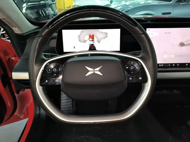 Xpeng P7 — Фото автомобиля 10