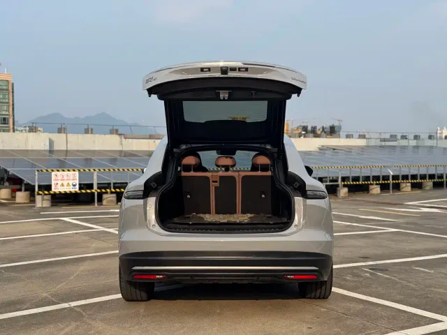 Nio EC6 — Фото автомобиля 7