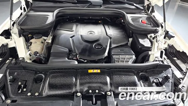 Mercedes-Benz GLE-Class — Фото автомобиля 9
