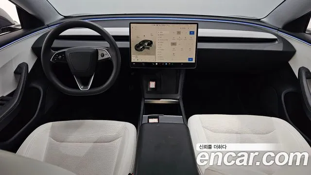Tesla Model 3 — Фото автомобиля 7