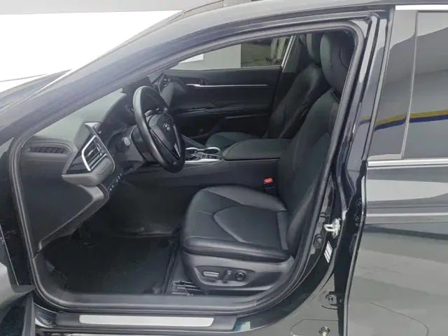 Toyota Camry 2023 2.5G Luxury Edition — Фото автомобиля 9